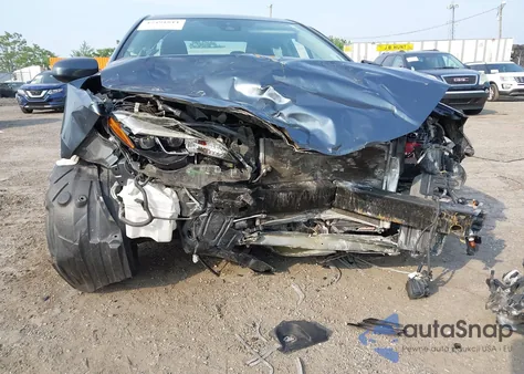 2018 Toyota Corolla Xle из США, поврежденный, VIN 2T1BURHE1JC109897